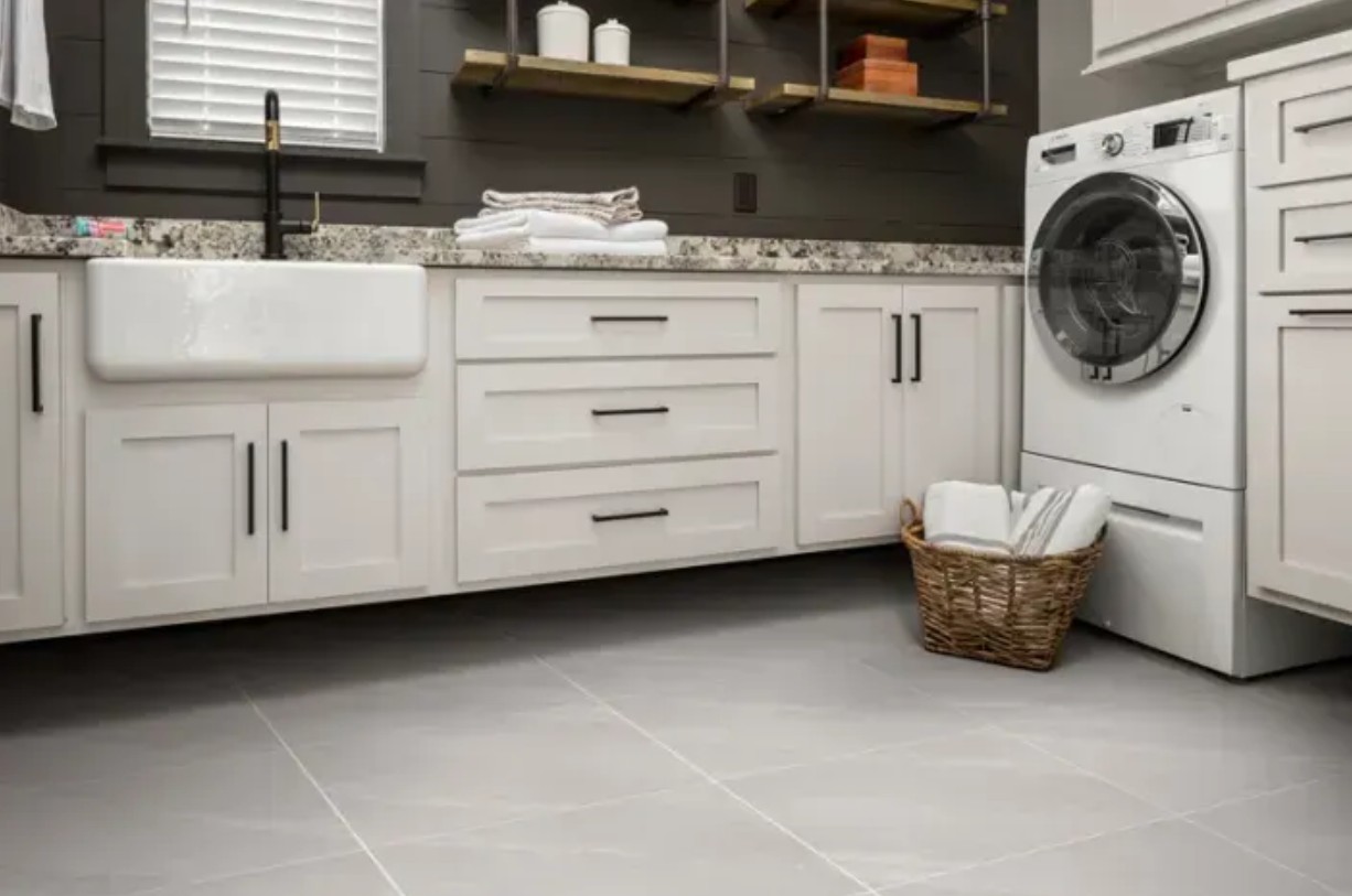 Interior Renovations - laundry 01